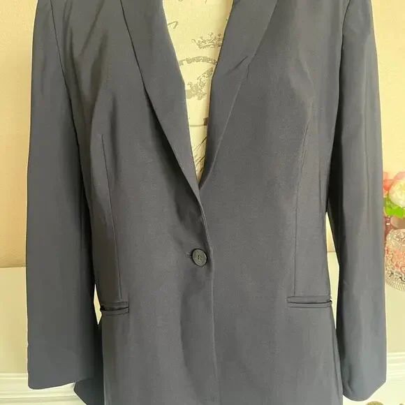 Navy hugo boss womens blazer - Picture 3 of 7